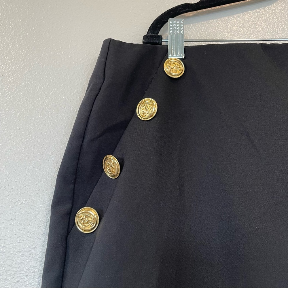 Studio By Torrid Wide Leg Refined Crepe High Rise Pants Gold Buttons Size 3S - Picture 3 of 9